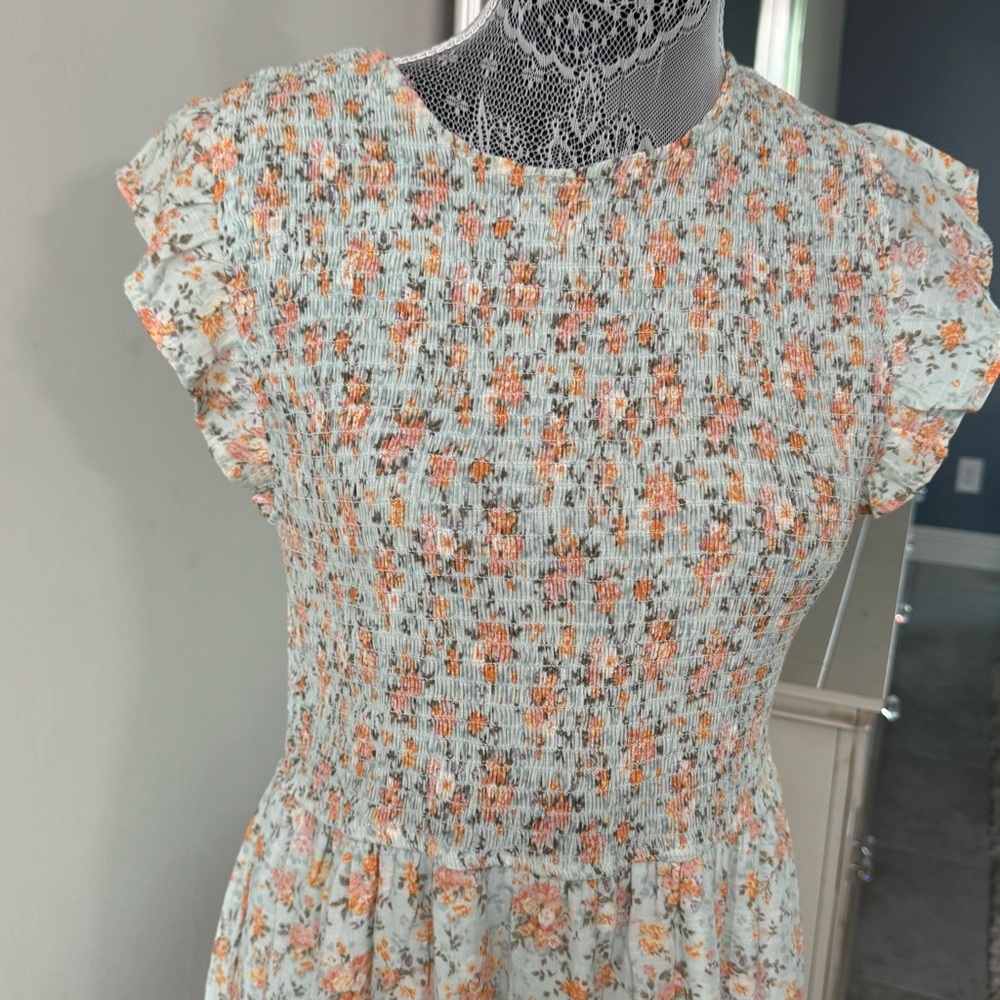 Floral Cream Midi Dress - Picture 6 of 12